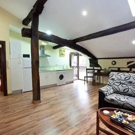 Residencial Los Mantos Apartamento Alceda