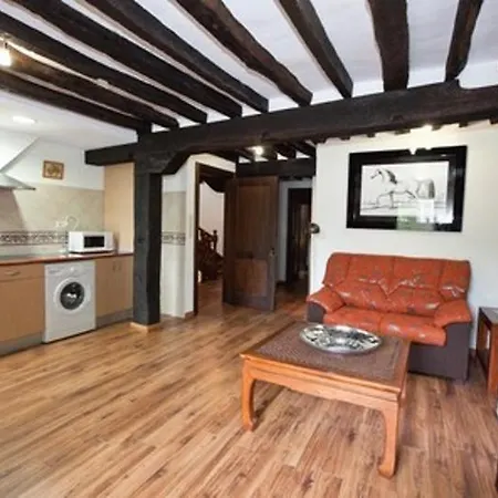 Residencial Los Mantos Apartamento Alceda